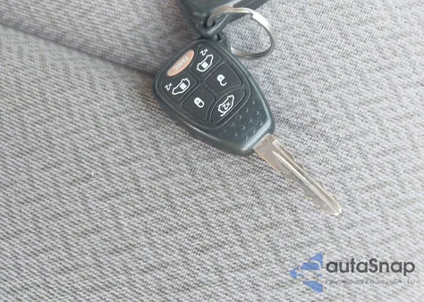 2006 Chrysler Town & Country Touring z USA, uszkodzony, nr VIN 2A4GP54L06R871145